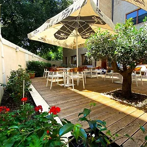 https://vila-e-arte.hotels-in-tirana.com