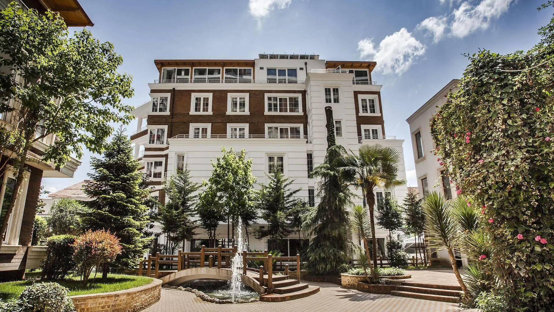 Prestige Hotel Tirana location